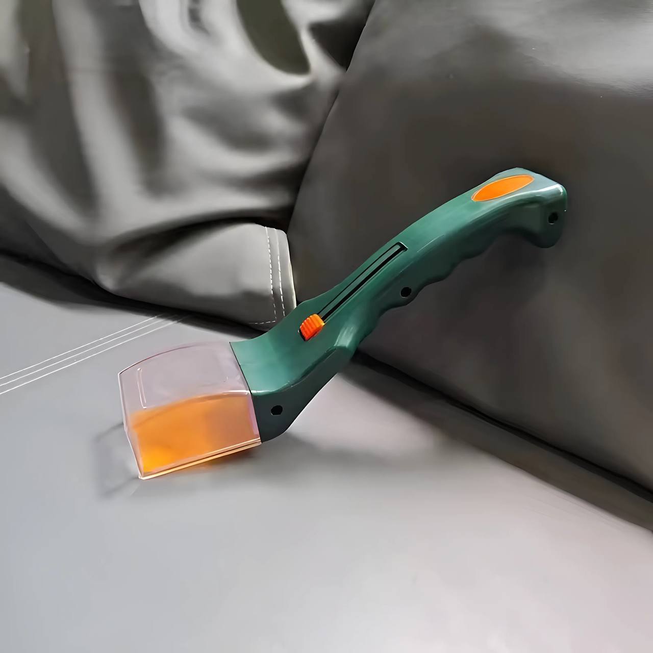 Quick-Release Bug Catching Tool and Magnifier